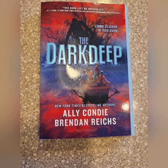 The Dark Deep - Picture 1 of 3